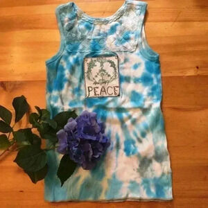 Peace tie dyed tank top girls M lace Boho